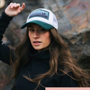 ZYIA Hiking Tucker Hat